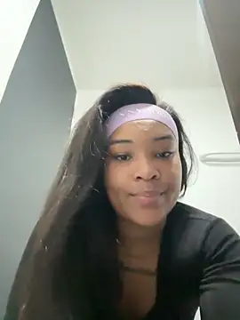 Snapshot of latin_riahnna_jp chatting on May 19, 4:08 am latin riahnna jp online show from May 19, 4:08 am