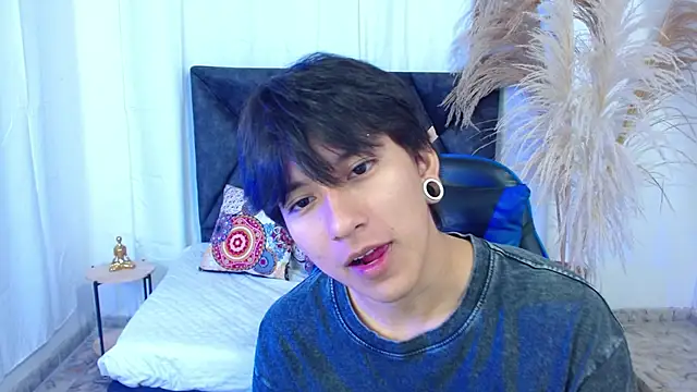 nikoo 18 online show from February 11, 1:27 pm