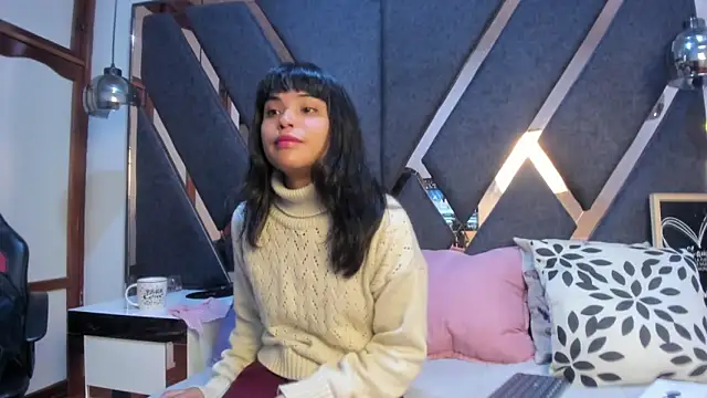 Maggyx online show from March 12, 1:39 pm