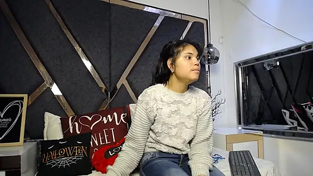 Snapshot of Maggyx chatting on May 29, 1:31 pm Maggyx online show from May 29, 1:31 pm