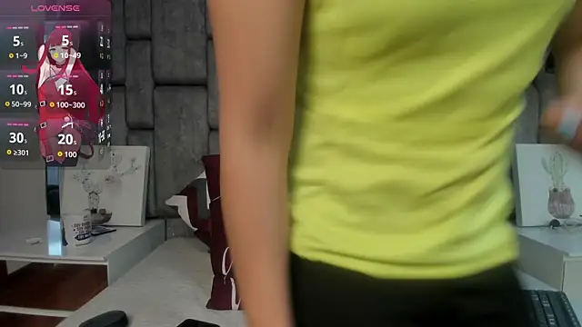 Snapshot of Maggyx chatting on July 22, 2:09 pm Maggyx online show from July 22, 2:09 pm