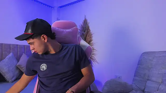 Adrian Prime  online show from May 21, 6:48 pm