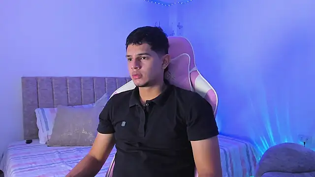 Adrian Prime  online show from June 25, 12:54 am