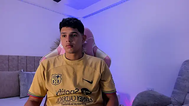 Adrian Prime  online show from July 29, 7:01 pm