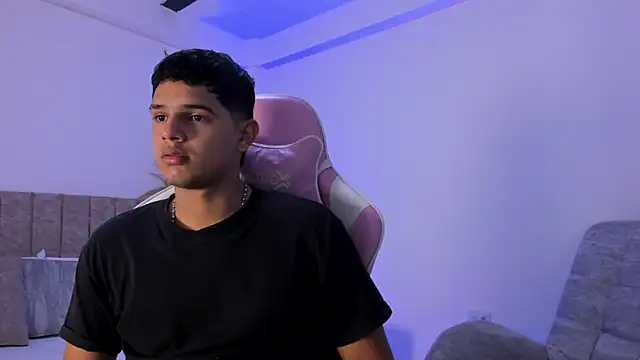 Adrian Prime  online show from July 31, 1:05 am