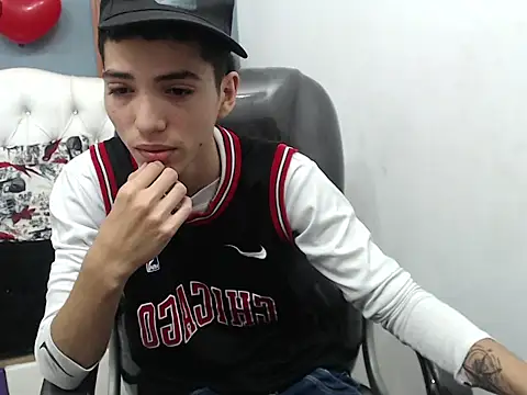 Asher costa online show from March 4, 10:38 pm