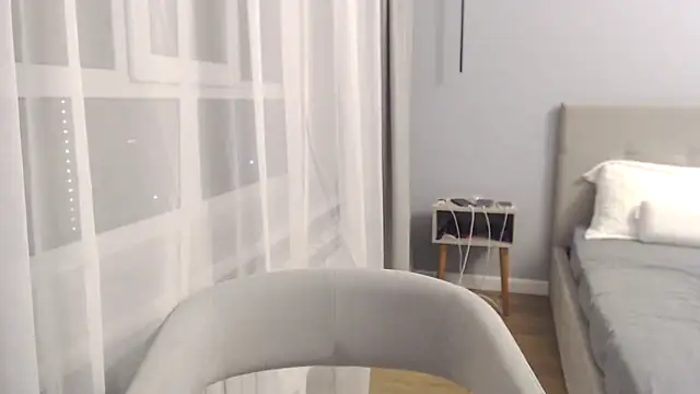 Snapshot of Tasiya chatting on June 12, 8:19 pm Tasiya online show from June 12, 8:19 pm