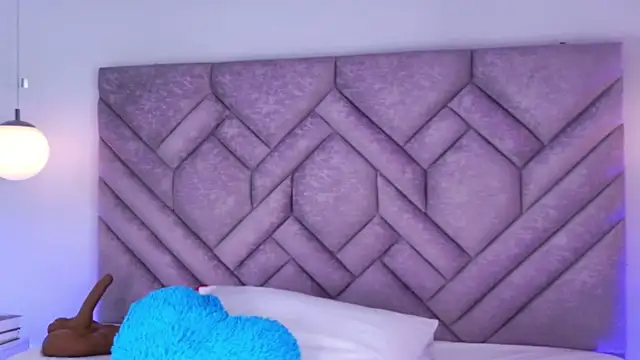 Snapshot of MelisaCooper_ chatting on May 13, 7:22 pm MelisaCooper online show from May 13, 7:22 pm