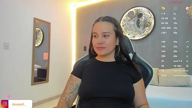 ema evanns online show from March 12, 7:20 pm