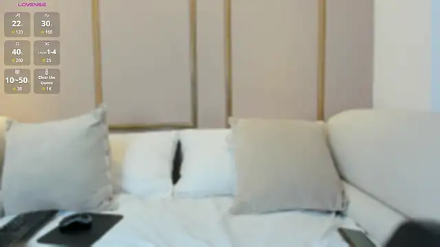 LisaLain online show from February 19, 12:12 pm