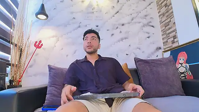 Max Hornye online show from February 28, 6:42 pm