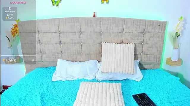 Black Tara online show from March 15, 5:46 am