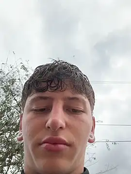 Snapshot of ARON_LUXX chatting on May 8, 2:22 pm ARON LUXX online show from May 8, 2:22 pm