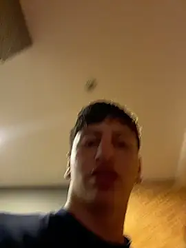 Snapshot of ARON_LUXX chatting on June 14, 4:42 pm ARON LUXX online show from June 14, 4:42 pm