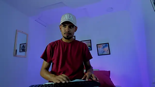 neyder sanz online show from February 8, 3:21 am