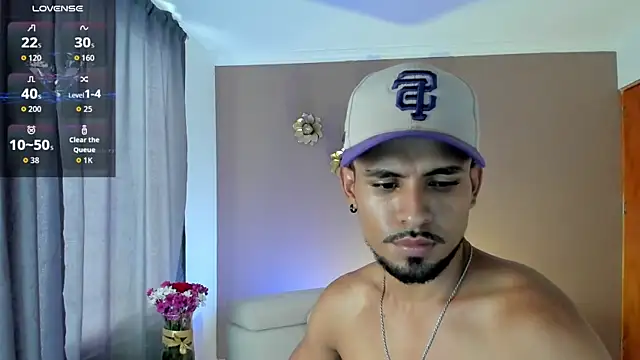 neyder sanz online show from March 17, 8:12 pm