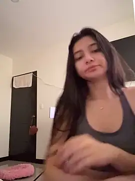 Chinicr18 online show from May 1, 2:32 pm