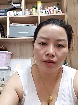 Snapshot of Jennie_dogy chatting on June 23, 1:58 am Jennie dogy online show from June 23, 1:58 am