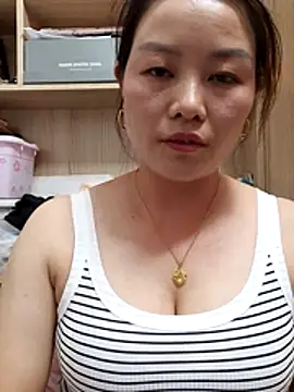 Snapshot of Jennie_dogy chatting on June 26, 1:04 pm Jennie dogy online show from June 26, 1:04 pm