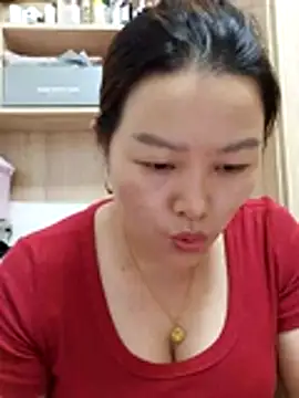 Snapshot of Jennie_dogy chatting on July 16, 12:33 pm Jennie dogy online show from July 16, 12:33 pm
