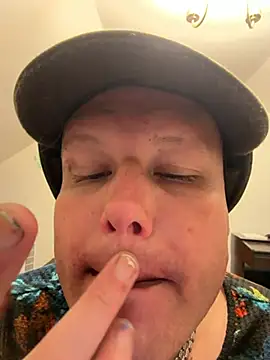 RaeganV online show from March 14, 6:02 pm