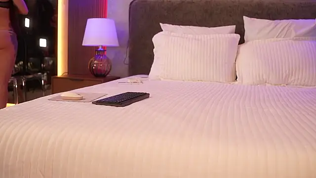 Loona Dancer online show from February 24, 1:42 pm