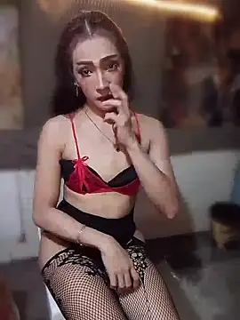 Snapshot of GeorginaLove09 chatting on May 19, 4:46 pm GeorginaLove09 online show from May 19, 4:46 pm