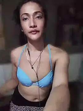 Snapshot of GeorginaLove09 chatting on May 21, 2:07 am GeorginaLove09 online show from May 21, 2:07 am