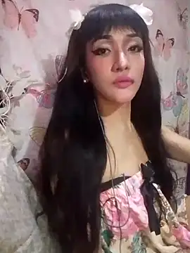 Snapshot of GeorginaLove09 chatting on June 22, 9:23 pm GeorginaLove09 online show from June 22, 9:23 pm