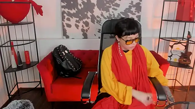 Snapshot of NeoGeisha chatting on June 1, 7:10 am NeoGeisha online show from June 1, 7:10 am