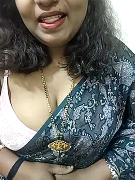 Snapshot of Archana_achu143 chatting on May 28, 8:22 am Archana achu143 online show from May 28, 8:22 am