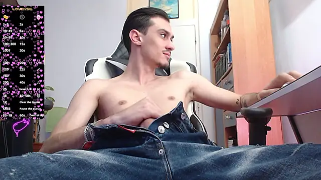 silasluxor online show from March 3, 10:21 am