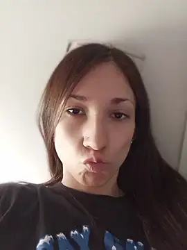 Snapshot of vane_coral chatting on May 31, 5:31 pm vane coral online show from May 31, 5:31 pm