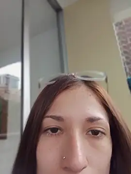 Snapshot of vane_coral chatting on May 31, 6:09 pm vane coral online show from May 31, 6:09 pm