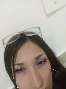Snapshot of vane_coral chatting on June 10, 2:01 am vane coral online show from June 10, 2:01 am