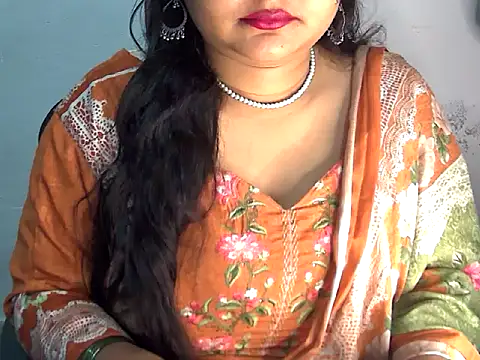 Snapshot of Saniya_K2 chatting on March 18, 5:27 pm Saniya K2 online show from March 18, 5:27 pm