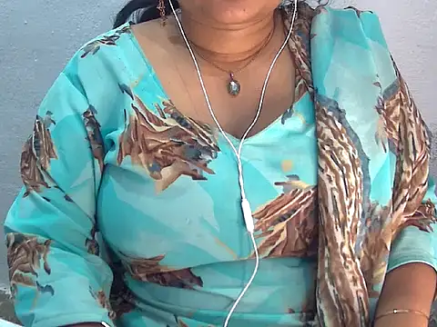 Snapshot of Saniya_K2 chatting on July 13, 4:21 pm Saniya K2 online show from July 13, 4:21 pm