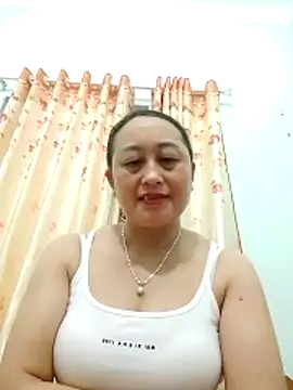 Snapshot of Jolie_sexy chatting on March 16, 11:20 pm Jolie sexy online show from March 16, 11:20 pm