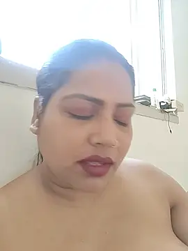 Indian AngelPriyanka123 online show from May 13, 1:14 am