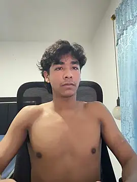 Pedestal diamant online show from February 20, 9:48 pm