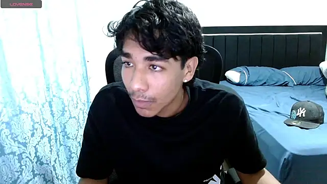 Pedestal diamant online show from March 14, 11:10 pm