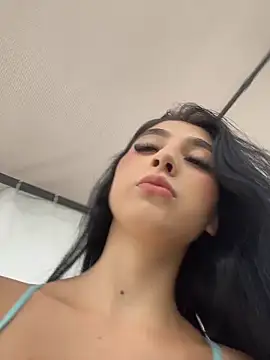 BadLilAngelXXX online show from April 29, 1:15 pm