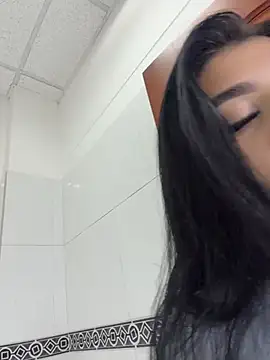 Snapshot of BadLilAngelXXX chatting on July 17, 1:29 pm BadLilAngelXXX online show from July 17, 1:29 pm