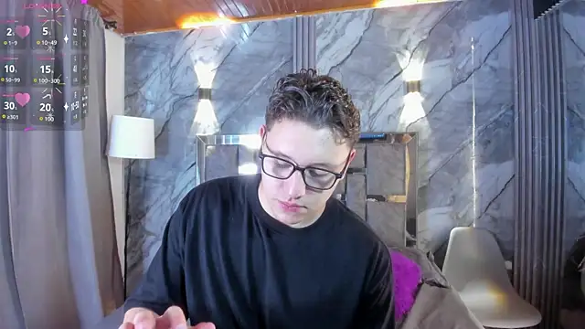 Manson and Zoe online show from June 1, 11:45 am