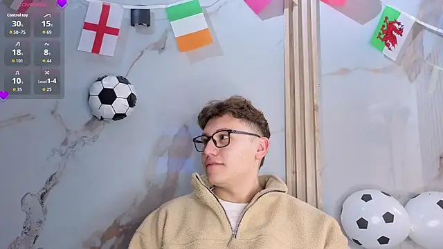 Manson and Zoe online show from June 27, 11:26 am