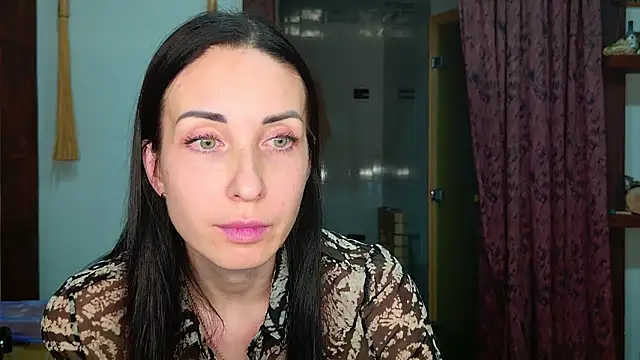 Poorlamb911 online show from February 10, 8:13 pm