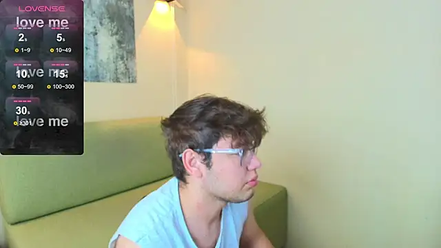 Snapshot of PAULO_PARKER chatting on February 7, 3:43 am PAULO PARKER online show from February 7, 3:43 am