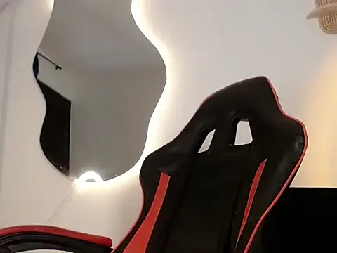 Snapshot of nate_rott chatting on February 20, 12:38 pm nate rott online show from February 20, 12:38 pm