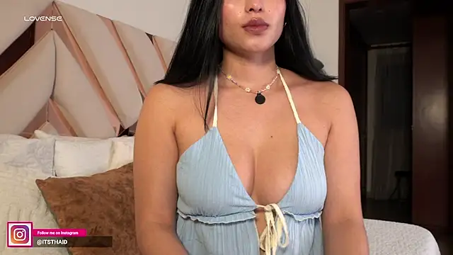 Snapshot of missthailand_ chatting on May 22, 11:10 pm missthailand online show from May 22, 11:10 pm