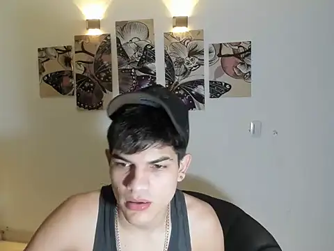 Jesshot bigcock20cm online show from February 15, 4:53 am